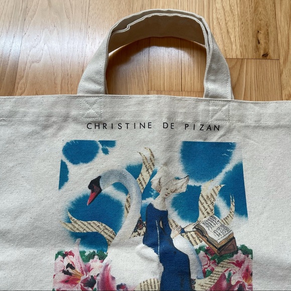 NEW Dior 2020 Sarah Shipman canvas tote - Picture 2 of 7